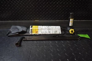 2000 - 2006 GMC Yukon XL1500 OEM Bottle Jack Assembly & Tools 15069228 - Picture 1 of 1