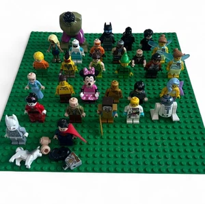 LEGO Minifigure Parts 25+ Mixed Lot Incomplete Hulk Batman R2-D2 Disney Marvel - Picture 1 of 7