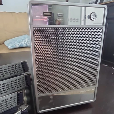 Netgear ReadyNas NV  RND4000 Network Storage Enclosure - Working - No HDDs - Image 1 of 4