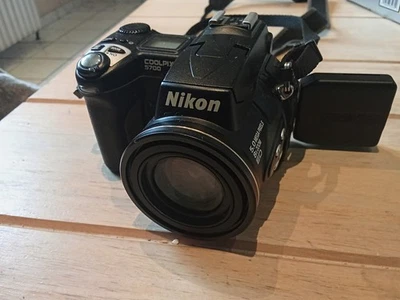 NIKON COOLPIX 5700 DIGTALKAMERA 5MP Digicam schwarz 8x Zoom 8-24mm f/1:2,8-4,9 - Bild 1 von 4