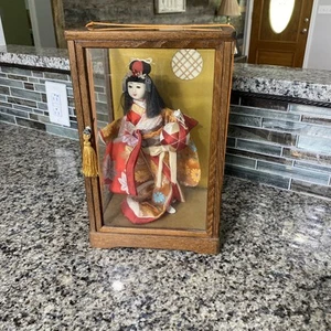 Vintage JAPANESE GEISHA DOLL with GLASS CASE 13-1/2” X 8-5/8” Ornate Nice - Picture 1 of 9