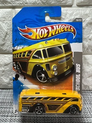 Autobús escolar Hot Wheels HW Video Game Heroes '11 10/22 Surfin' 232/244 amarillo Foto 1 de 4