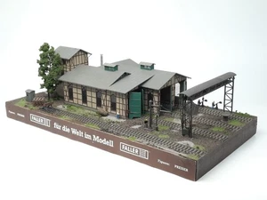 Faller H0 Lokschuppen 120161 Güterbahnhof Kran ++ Schaustück DIORAMA - Selten - Picture 1 of 23