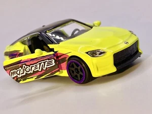 Majorette🔥Nissan Z - Amarillo Graffiti - Edición Limitada 1:58 - Imagen 1 de 17