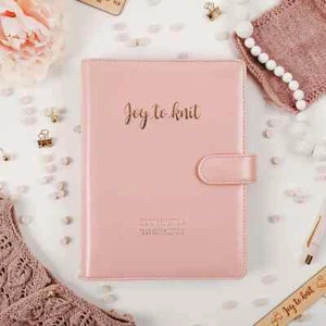 JOY TO KNIT Planificador de tejido de cuero, notas y cuaderno diario, marrón, rosa - Imagen 1 de 11