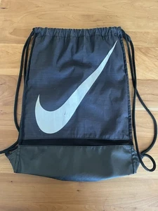 Nike Brasilia 9.5 (18L) Drawstring Backpack Bag Training Gym Sack Pack BLACK - Picture 1 of 5