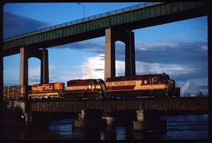 Original Rail Slide - WC Wisconsin Central 6655+ Sault Ste Marie ON 7-10-2001 - Picture 1 of 1
