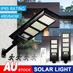 LED Solar Street Light 480/640W Cool White with Pole IP65 Outdoor Flood light - Picture 1 of 14
