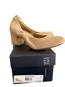 Naturalizer Women's Dalee G1714L1250 Soft Nude Cream Block Pump Heel Size 6.5W - Picture 1 of 7