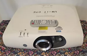 Panasonic PT-RZ370 DLP-Projektor Full HD/mit Fernbedienung - funktioniert super - - Bild 1 von 7