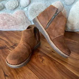 Entzückende Rauleder Born Tora Bootie Größe 7 - Bild 1 von 10