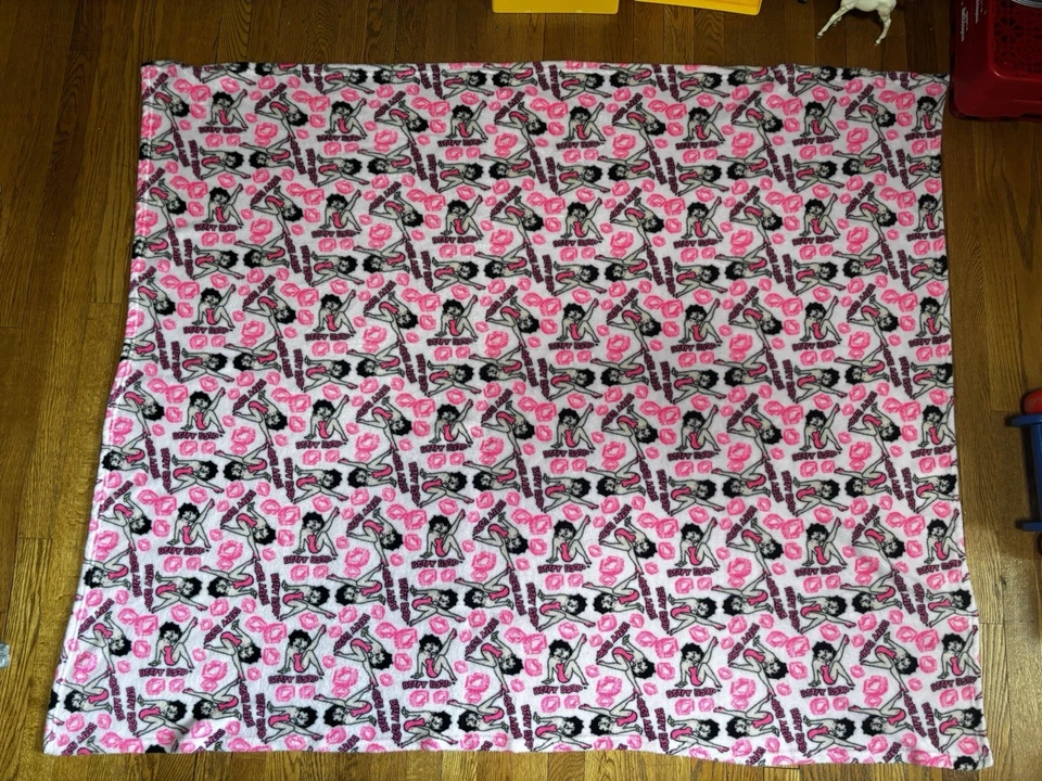 2019 Betty Boop Attitude is Everything Fleece Blanket  - Image 1 of 4