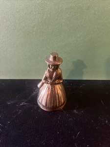 Vintage walisische Dame Figur Miniatur Messing Glocke Schmuckstück - Bild 1 von 7