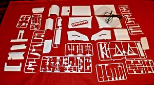 AMT Ford C-900 Refuse Truck Load Packer Compactor 1/25 - Picture 1 of 6