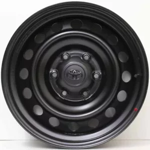 17 inch Genuine TOYOTA HILUX SR 4X4 6 STUD STEEL WHEELS - Picture 1 of 3