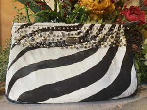 Bolso de mano negro Jimmy Choo de cuero tachonado y pelo de poni - Imagen 1 de 8