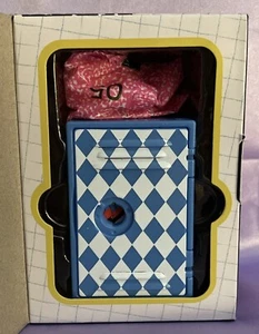 Armario sorpresa Academia Alicia en el País de las Maravillas Disney Doorables (ultra raro) NUEVO - Imagen 1 de 7