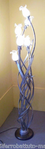 LAMPADA a STELO . PIANTANA in Ferro Battuto . Realizzazioni Personalizzate . 487 - Immagine 1 di 1