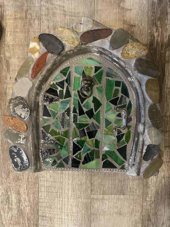 Fairy/hobbit Door, Stepping Stone - Image 1 of 4