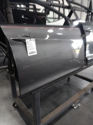 Conjunto de puerta delantera derecha usado se adapta a: Hyundai Elantra 2011 eléctrico Sdn R. Foto 1 de 4