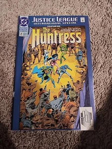 Justice League International Special # 2 (DC Comics, 1991) Feat. The Huntress | - Picture 1 of 3