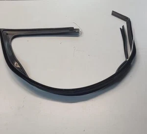 GUIDA DI SCORRIMENTO CRISTALO NUOVO ORIGINALE CITROEN C4 COUPE 04-11 COD:9300.N9 - Imagen 1 de 1