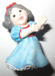 Hallmark Merry Miniatures Snow White In Blue Dress - Picture 1 of 1