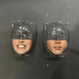 Hot Toys Mms218 Batman (1966) Interchangeable Lower Part Faces 1/6 Accessories - Picture 1 of 2