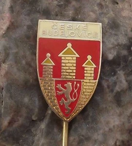 Ceske Budejovice Rampant Lion Castle Czech Heraldic Crest Souvenier Pin Badge - Picture 1 of 3