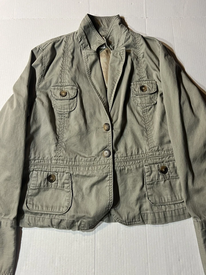 Linda chaqueta CATO verde claro manga botón talla extra grande.  Foto 1 de 4