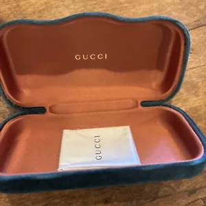 New GUCCI Velvet Hard Shell Case With Original Cloth Sunglasses 😎Green - Picture 1 of 2