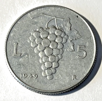 1949 Italy 5 Lire Coin Grape Cluster Fruit Plant Wildlife - Image 1 of 2