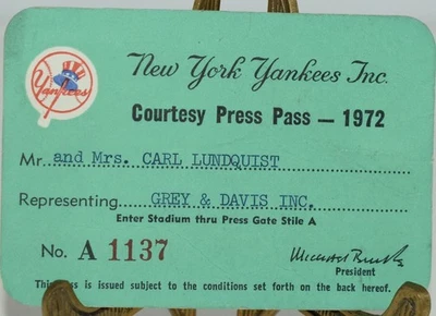 NEW YORK YANKEES 1972 PRESS PASS FOR YANKEE STADIUM. CARD NUMBER A 1137 - Image 1 of 2