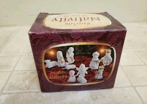 Presepe in porcellana 10 pezzi - Foto 1 di 4