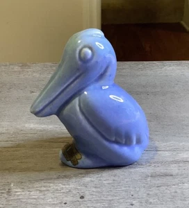 Pieza de cerámica hecha a mano Blue Pelican con etiqueta original BOYS TOWN PIEZA ÚNICA EN SU CLASE - Imagen 1 de 10