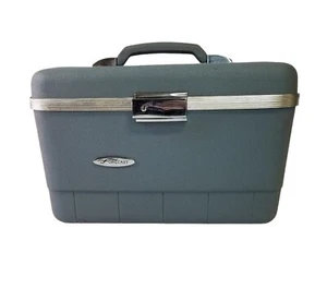 Vintage Sears Forecast Blue Train Case Travel Cosmetic Suitcase w/ Tray, Mirror - Picture 1 of 17