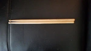 AEROSMITH / JOEY CRAMER - VERY VERY OLD PAIR OF FADED DRUM STICKS - Picture 1 of 2