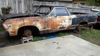 El Camino 1967 moldura lateral cromada Foto 1 de 4