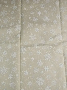 Fabric Ivory Background White Snowflakes 21" x 45" - Picture 1 of 3