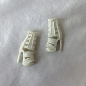 Barbie Extra Doll White High Heel Stiletto Shoes Replacement Pieces - Picture 1 of 5