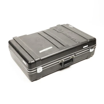 Kino Flo Diva-Lite 400 Universal Fluorescent Light Fixture - SKU#1916404 - Image 1 of 4