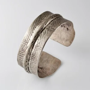 TUNISIA MAGHREB Popolazioni Berbere - Antico bracciale etnico in argento - Picture 1 of 6