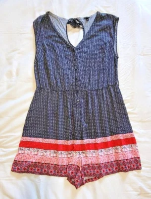 Mameluco Torrid Talla 2 Sin Mangas Botón Delantero Cintura Elástica Boho Cerradura Atar Trasero Foto 1 de 4