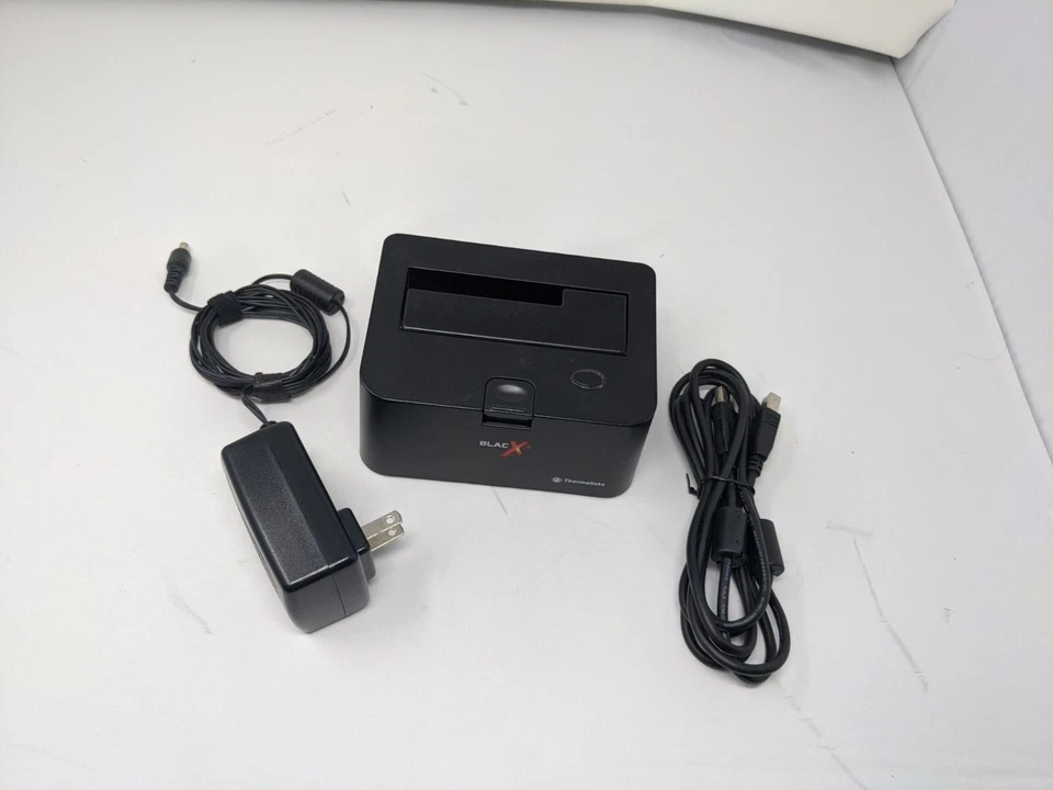 Thermaltake ST0005U BlacX SATA HDD Docking Station - Image 1 of 3