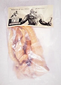  Kit de figuras de imitación de resina Billiken YMIR "20 millones de millas a la Tierra" - Imagen 1 de 5