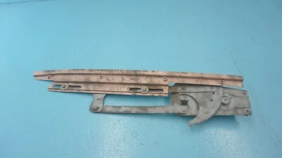 MERCEDES--BENZ 190SL W121, REGULADOR VENTANA LATERAL DERECHA, OEM, Foto 1 de 4