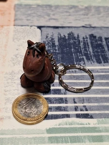 Schlüsselanhänger Taschenbaumler Hangefertigt Figur aus Fimo mit Anhänger - Bild 1 von 1