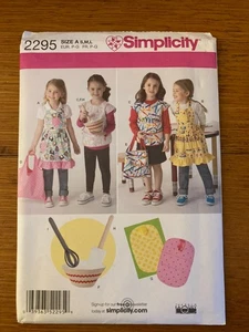 UC Simplicity Sewing Pattern 2295 Childs’ Aprons Bags Potholder Bowl Whisk SML - Picture 1 of 3