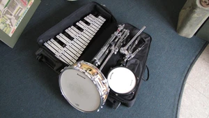 Ludwig Xylophone with Carrying Case a Ludwig Drum Head and Practice Pad - Picture 1 of 12