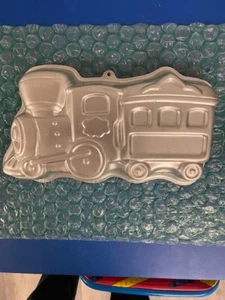 Vintage Wilton Little Train Cake Pan - Metal Baking Mold With Instruction Guide - Picture 1 of 3